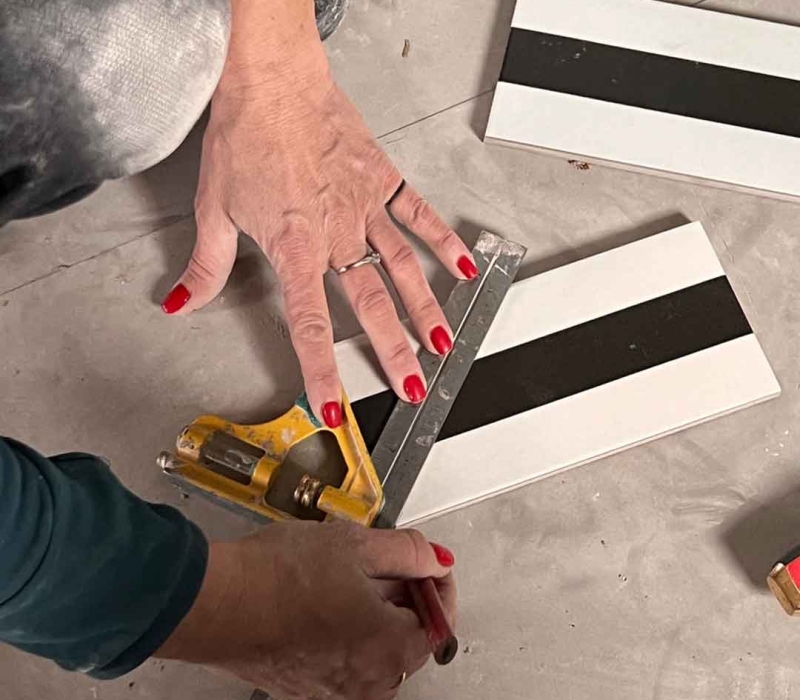 Pose des carreaux - carrelage Mutina - Mattonelle Margherita - collection Kei-Stone Isle sur la Sorgue (84)