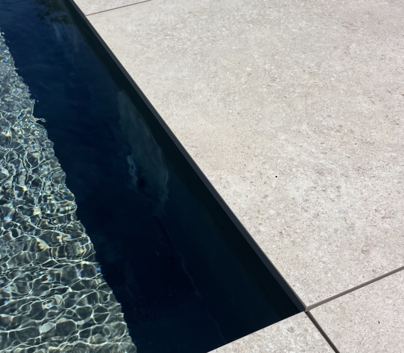 carrelage-pose-plot-piscine-effet-pierre