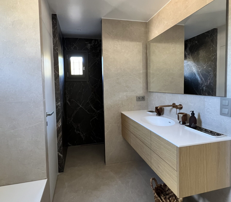 projet-salle-de-bain-interieur-carrelage-effet-marbre-pierre-robinetterie-kei-stone-5